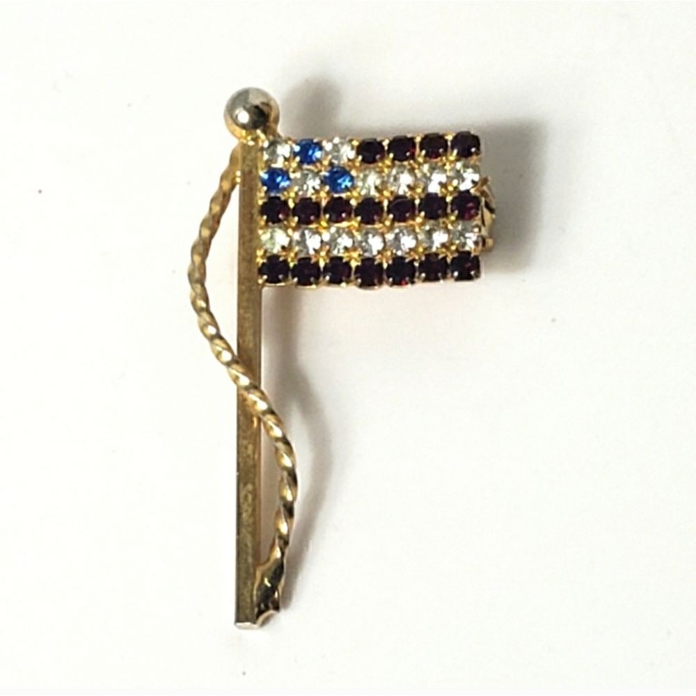 VINTAGE American Flag Pin Crystal Embellished Patriotic Jewelry Collectible